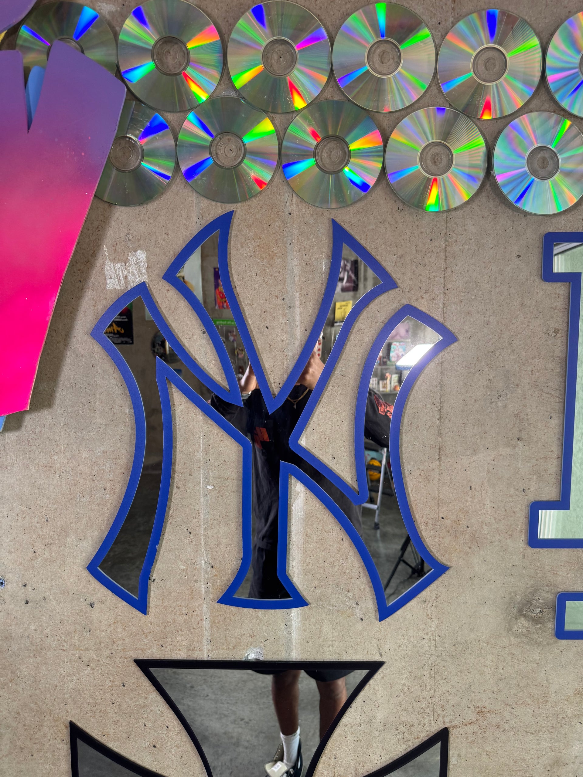 Yankee Inspo Mirror